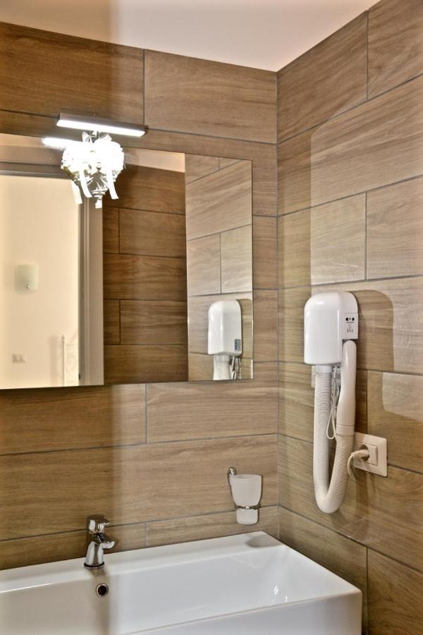 I Tesori Del Mare Bed & Breakfast Letojanni Bagian luar foto