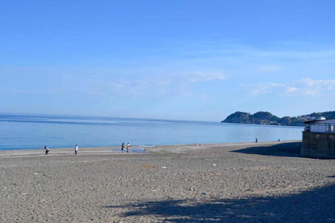 I Tesori Del Mare Bed & Breakfast Letojanni Bagian luar foto