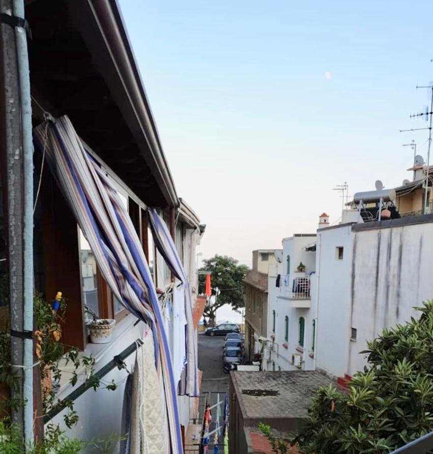 I Tesori Del Mare Bed & Breakfast Letojanni Bagian luar foto