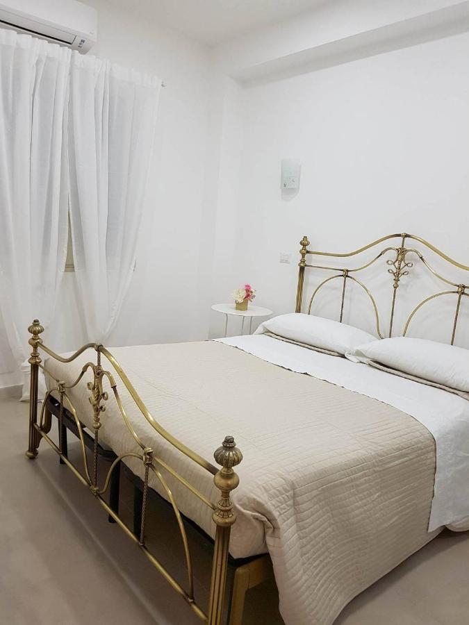 I Tesori Del Mare Bed & Breakfast Letojanni Bagian luar foto